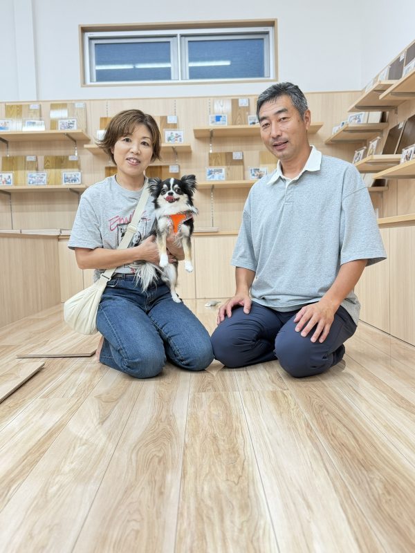 郡山ショールーム わんスマイルコート フロアコーティング お客様の様子