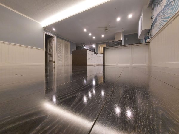 シリコンコーティング施工後のフローリング