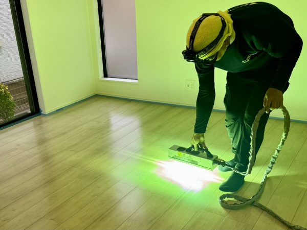 東京都立川市 フロアコーティング 施工中の様子