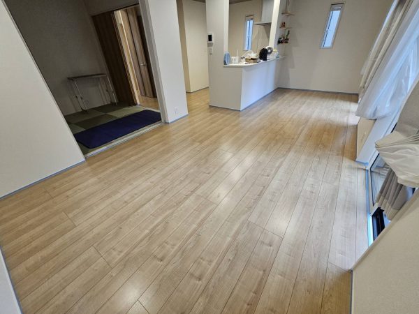 神奈川県伊勢原市　フロアコーティング　施工前の様子