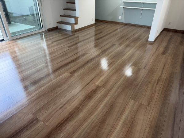 新潟県燕市 フロアコーティング 施工後 ガラスUVコーティング