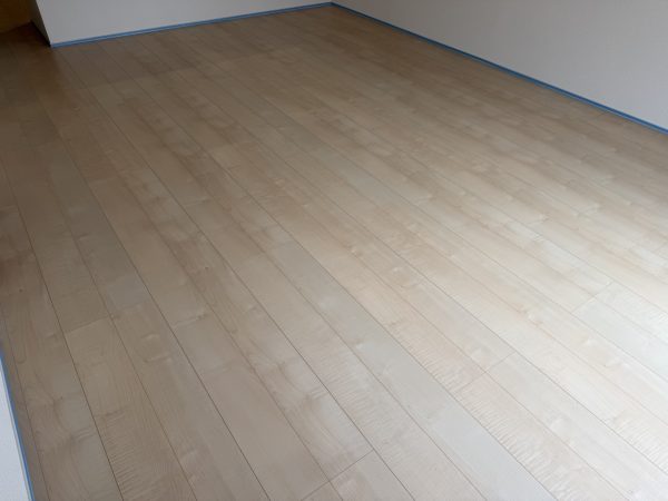新潟県新潟市秋葉区　フロアコーティング　ガラスコーティング　施工前