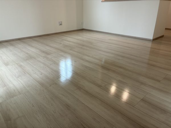 埼玉県越谷市　フロアコーティング　施工後　ガラスUVコーティング