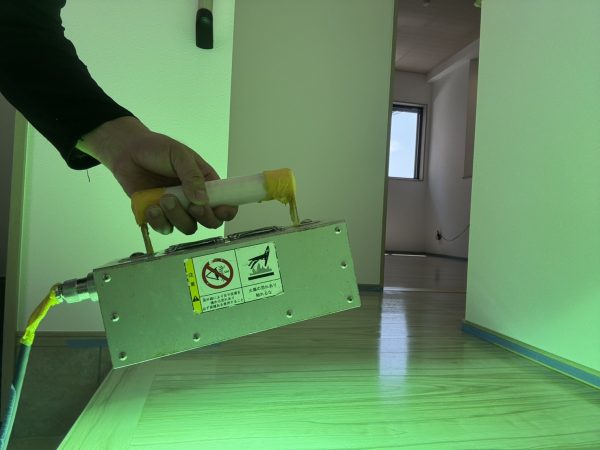埼玉県さいたま市北区 フロアコーティング 施工中の様子