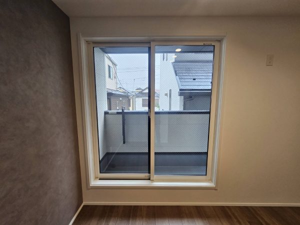 千葉県市川市オプション工事 施工前 カーテンレール