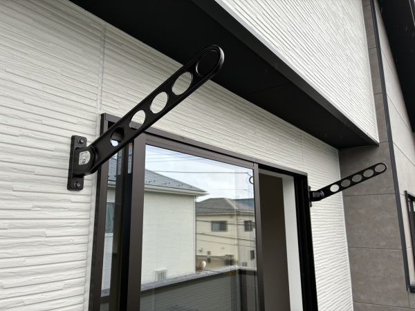 千葉県流山市　オプション工事　室外物干し　取付後