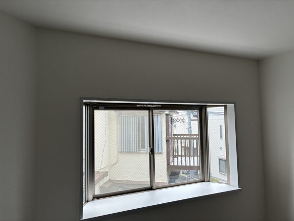 東京都江戸川区　オプション工事　
カーテンレール　取付前