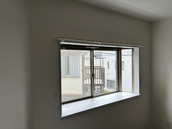 東京都江戸川区　オプション工事　
カーテンレール　取付後