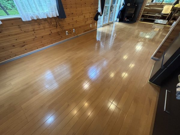 群馬県吾妻郡嬬恋村 フロアコーティング 施工前の様子