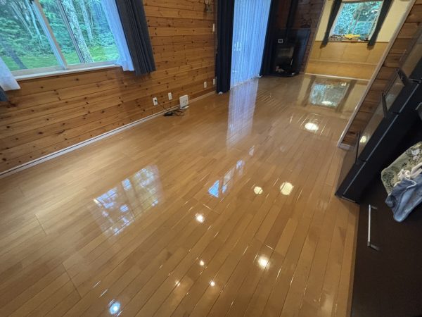群馬県吾妻郡嬬恋村 フロアコーティング 施工後 わんスマイルコート