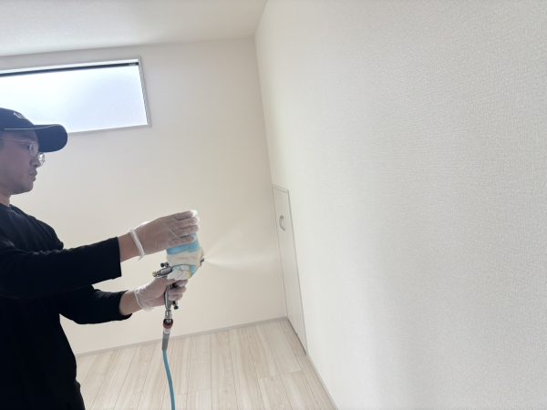 神奈川県横浜市戸塚区 光触媒コーティング 施工中
