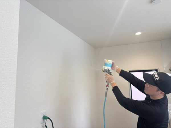 神奈川県横浜市戸塚区 光触媒コーティング 施工中