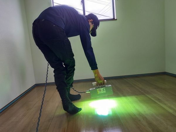 神奈川県横浜市旭区 フロアコーティング 施工中の様子
