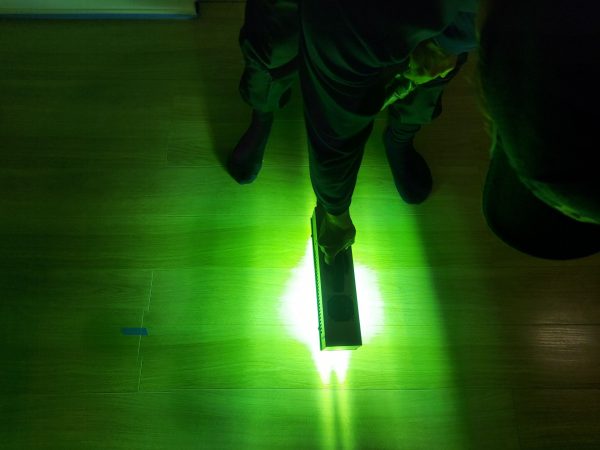 東京都江戸川区 フロアコーティング 施工中の様子
