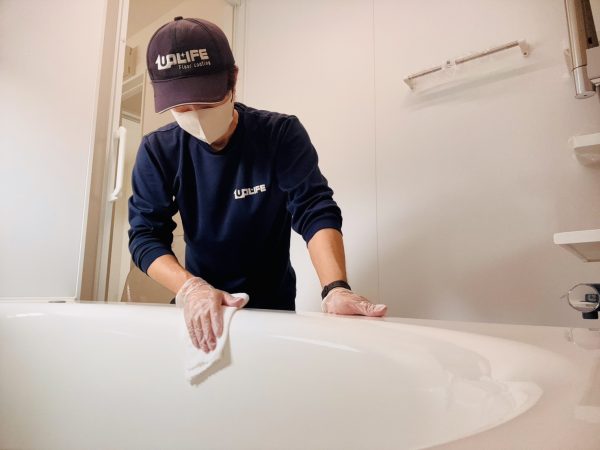 埼玉県志木市 フロアコーティング 施工中の様子
