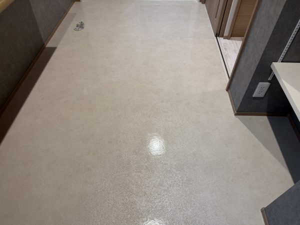 福島県福島市　アクアフロアコート　ランドリー　施工後