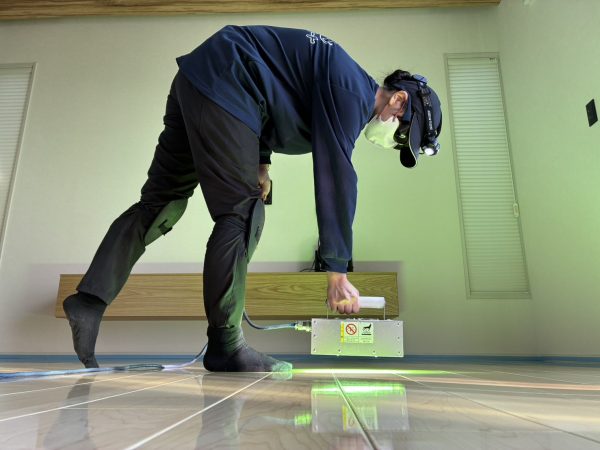 福島県郡山市喜久田町 フロアコーティング 施工中の様子