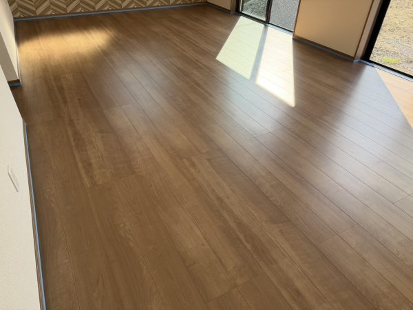 埼玉県加須市 フロアコーティング 施工前の様子